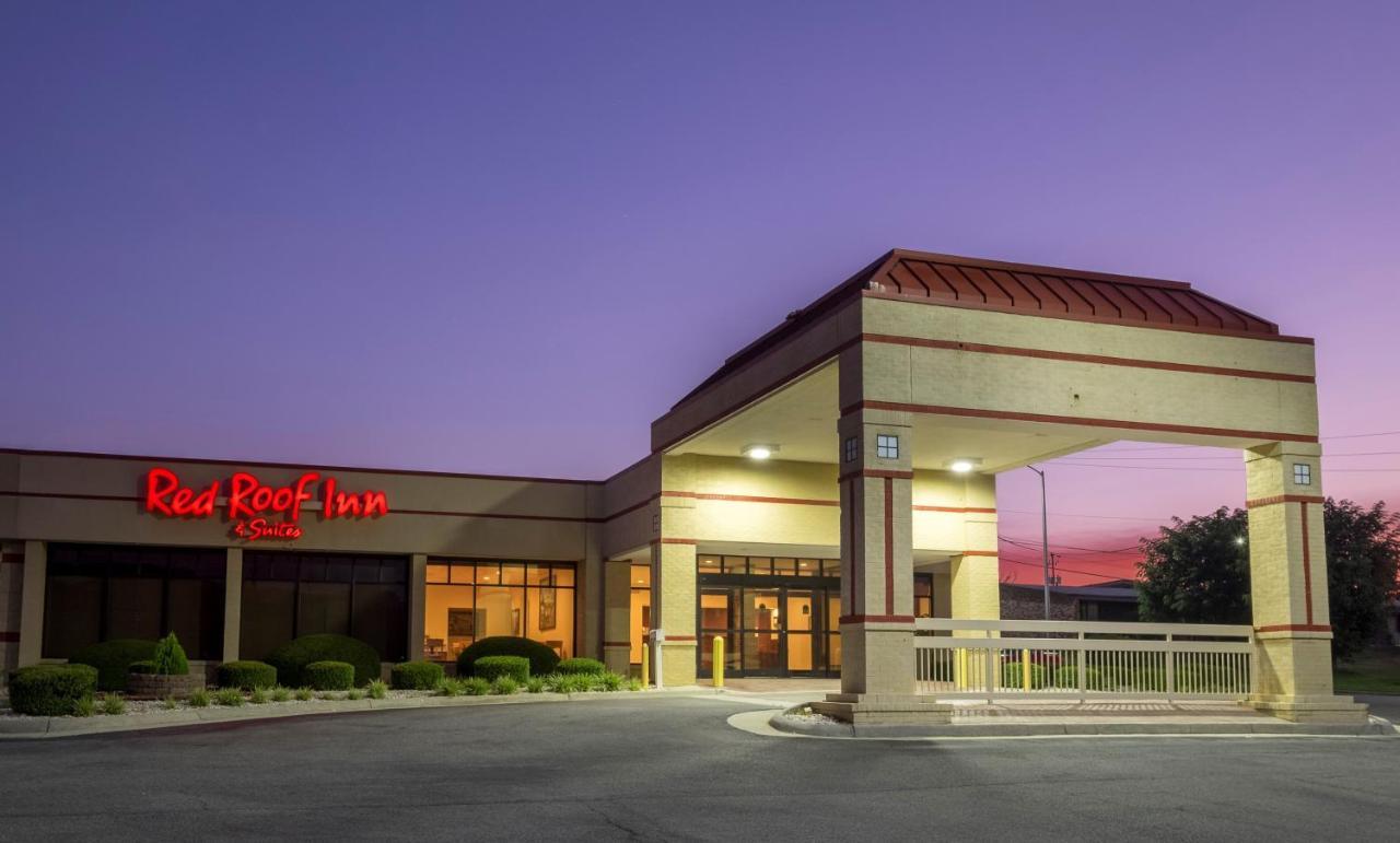 Red Roof Inn & Suites Уайтевилл Экстерьер фото